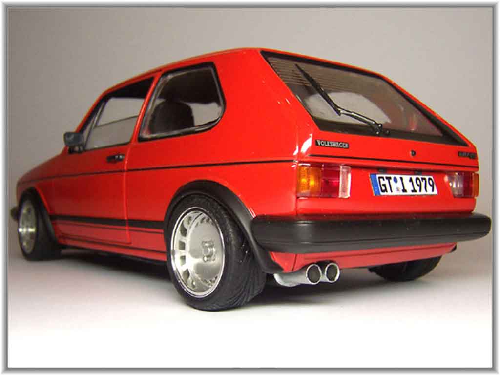 Volkswagen Golf GTI rood jantes 15 pouces ronal turbo 1/18 Solido