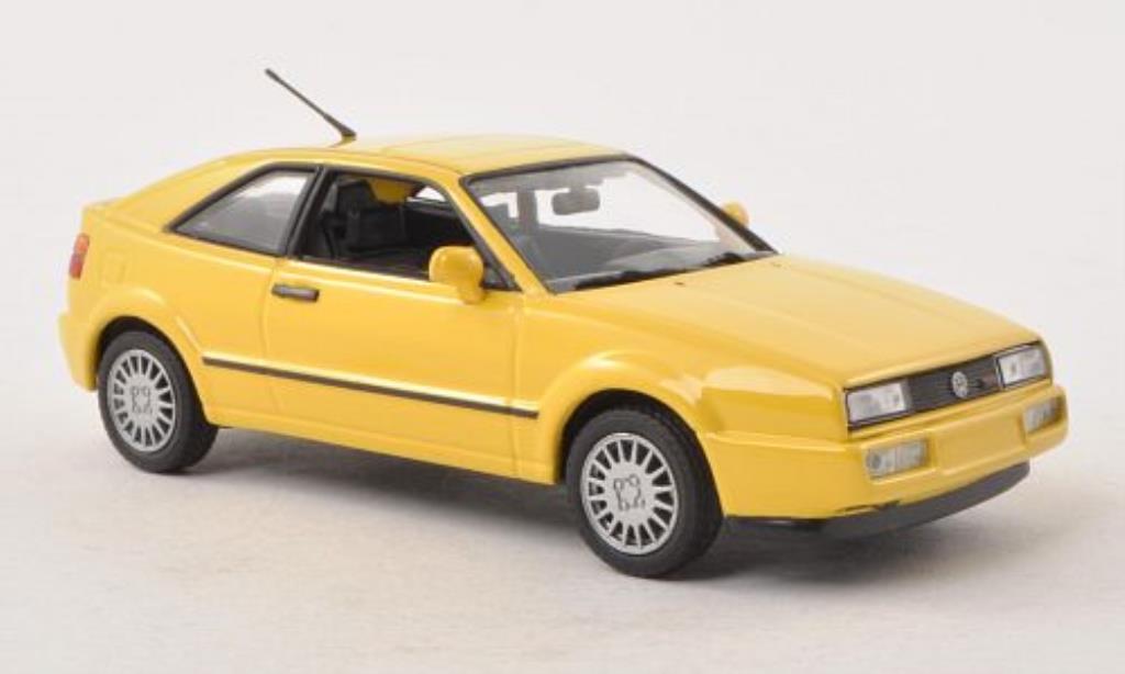 Volkswagen Corrado G60 1/43 Minichamps G60 geel 1990 modelauto