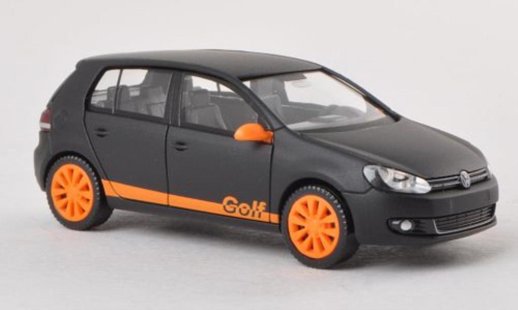 Volkswagen Golf VI 1/87 Wiking VI mattzwart/oranje modelauto