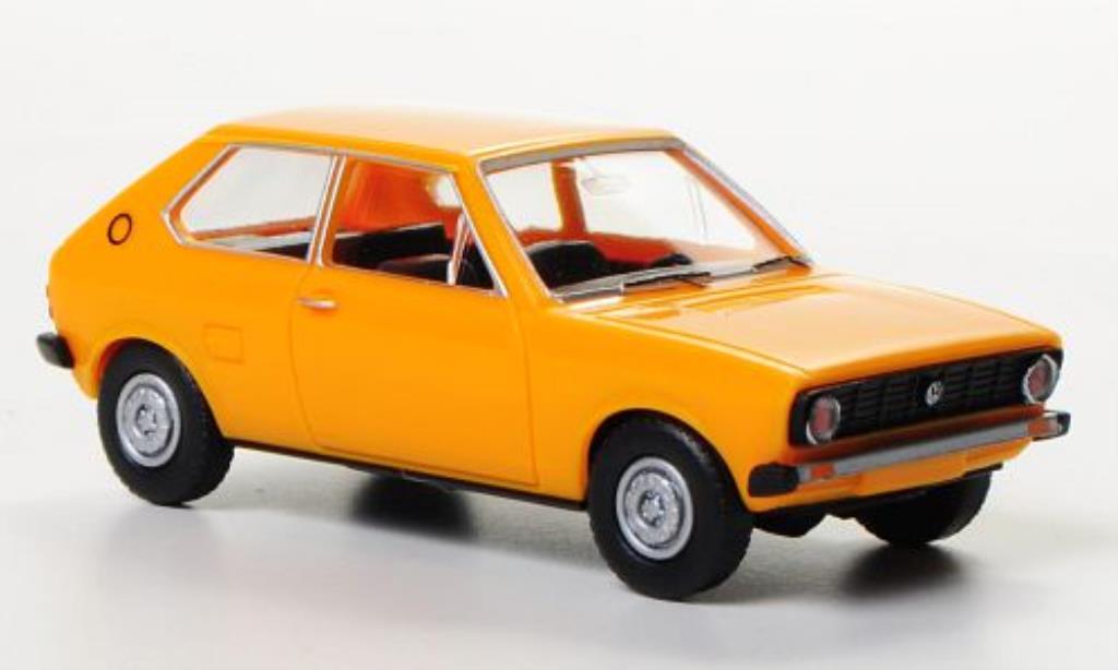 Volkswagen Polo 1/87 Wiking I geel modelauto