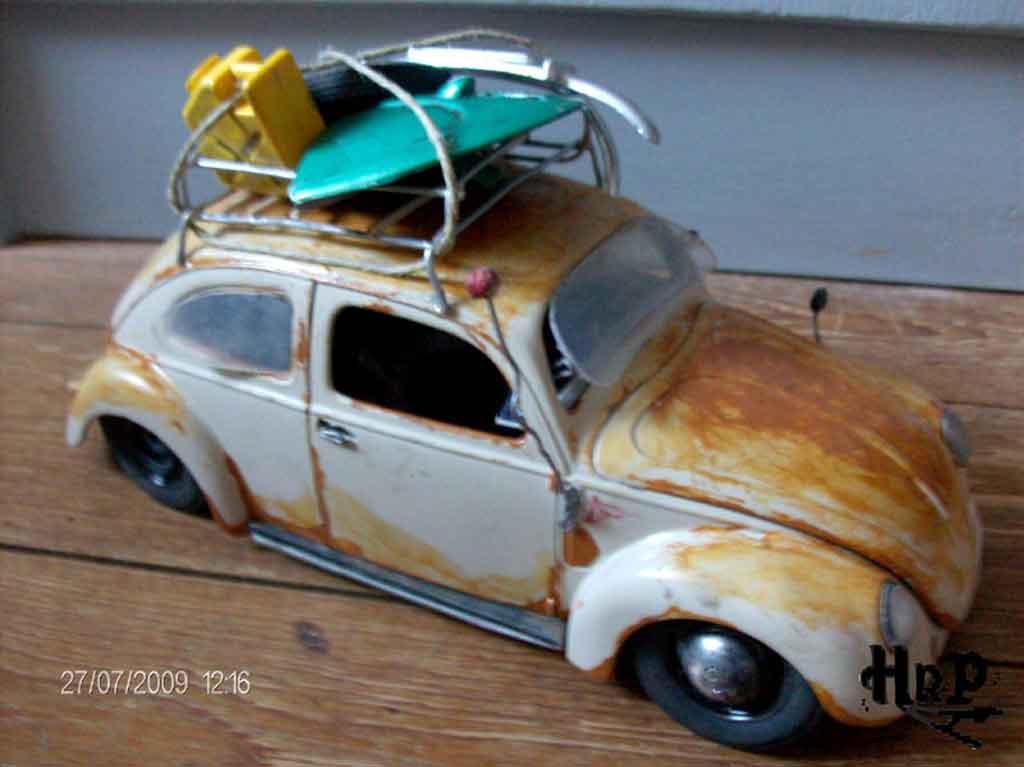 Volkswagen Kafer Base coccinelle split hoodride 1/18 Maisto