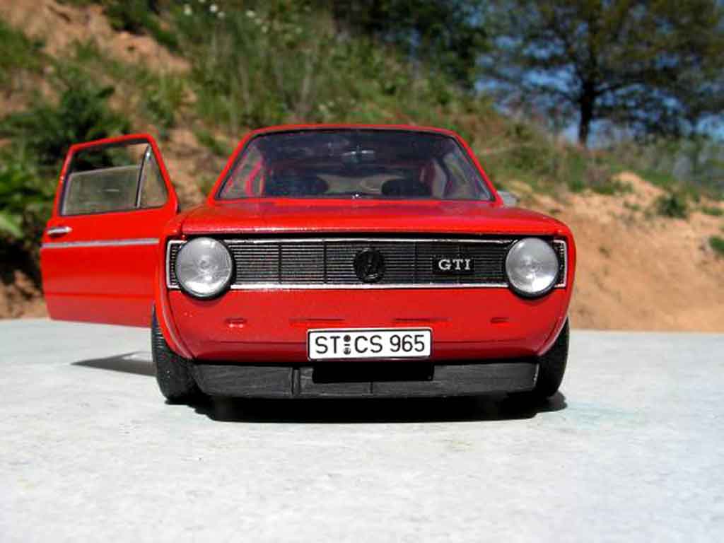 Volkswagen Golf GTI preparation piste rallye 1/18 Solido