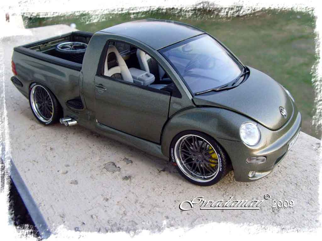 Volkswagen New Beetle 1/18 Burago pick-up modelauto