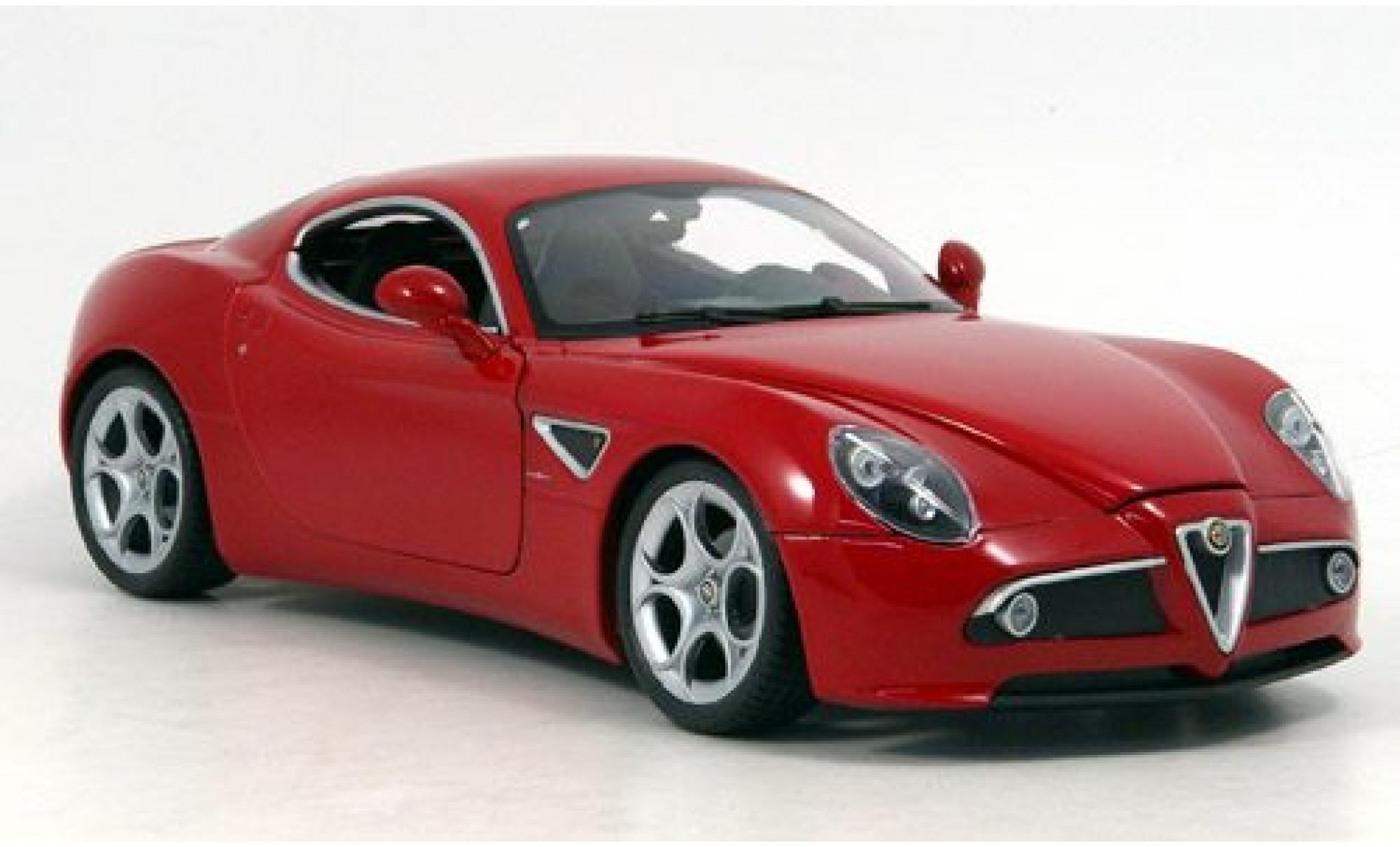 Alfa Romeo 8C 1/18 Welly Competizione dkl.-rood 1:18 modelauto