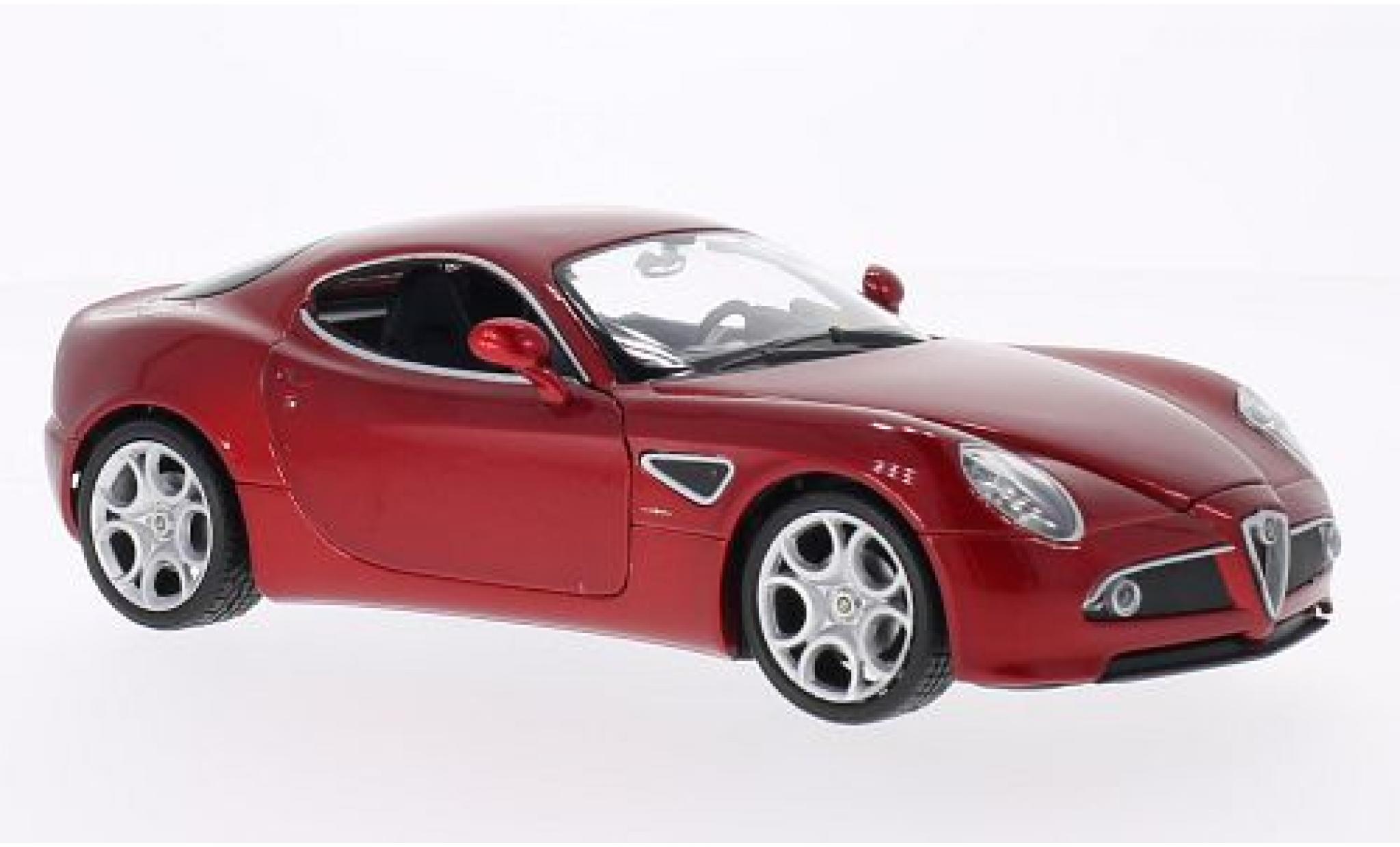 Alfa Romeo 8C 1/24 Welly Competizione metallic rood modelauto