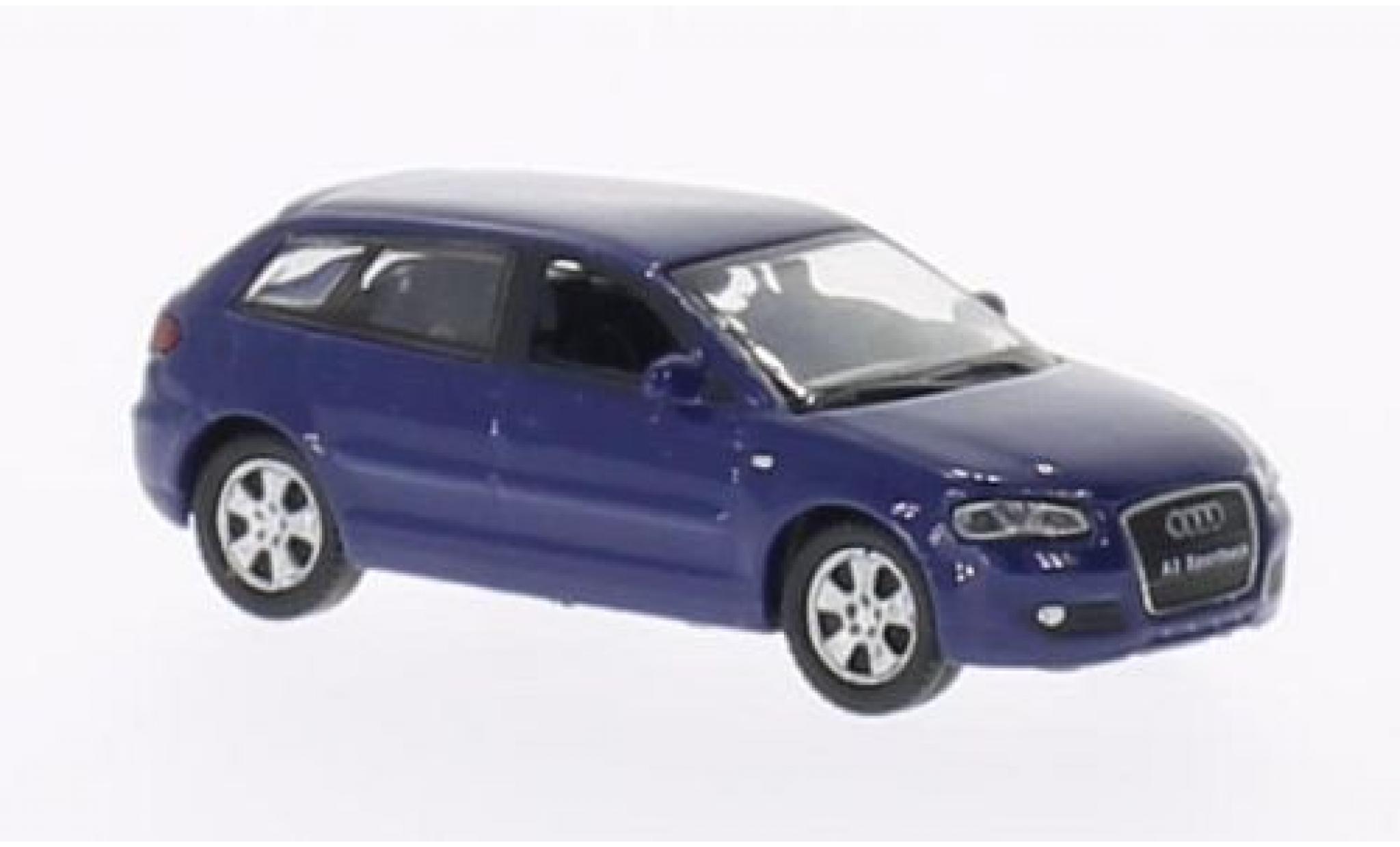Audi A3 1/87 Welly Sportback blauw modelauto