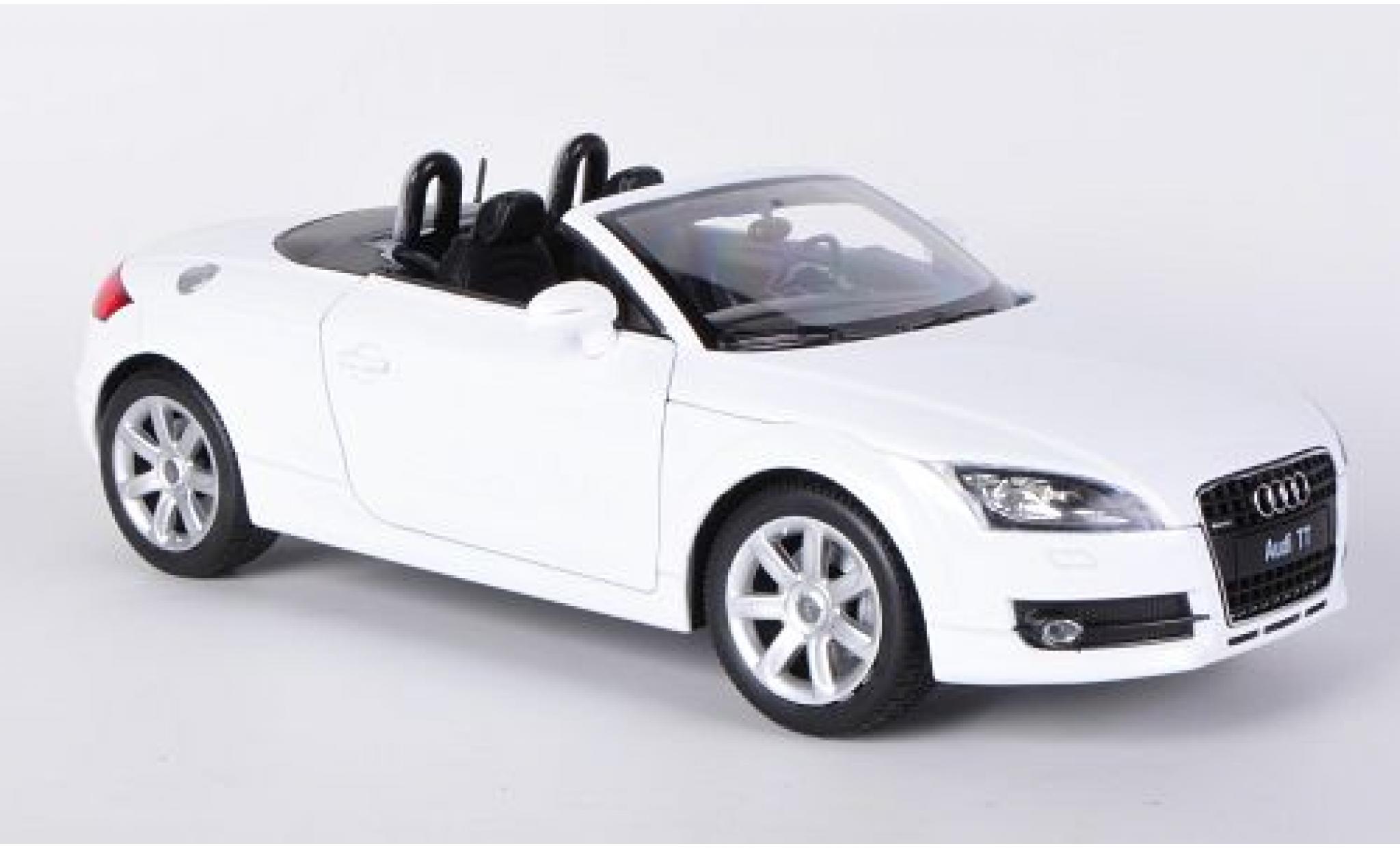 Audi TT 1/18 Welly Roadster wit 1:18 modelauto