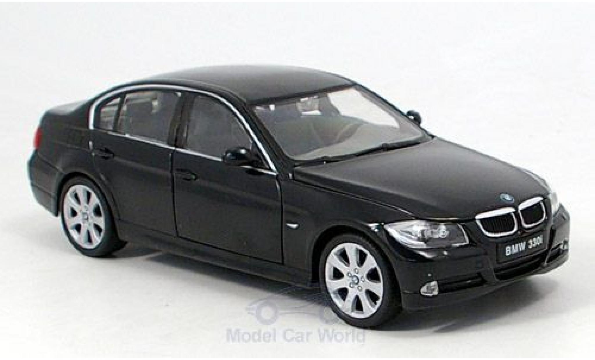 Bmw 330 1/24 Welly i zwart 2005 modelauto