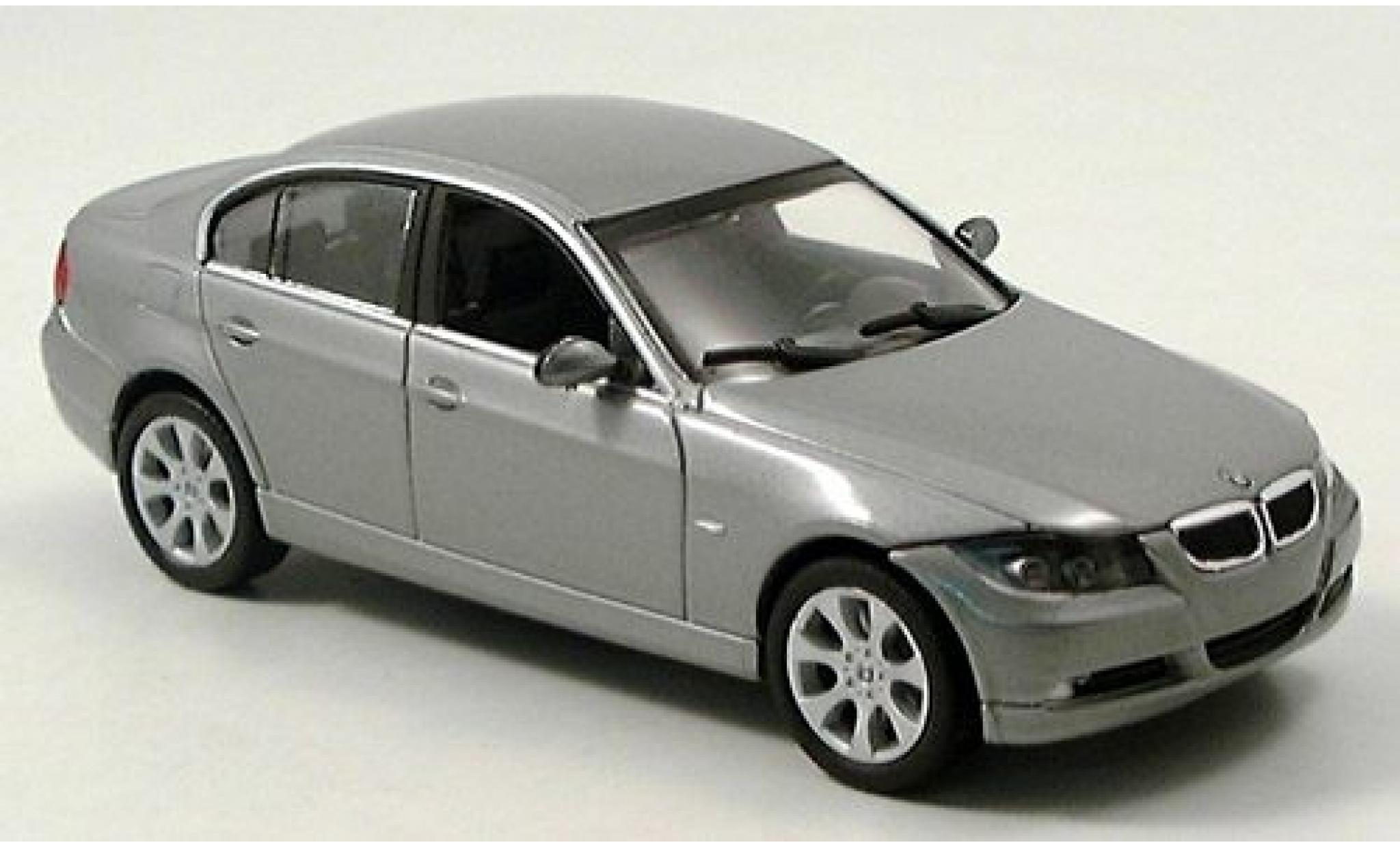Bmw 330 1/43 Welly i grijs 1:43 modelauto