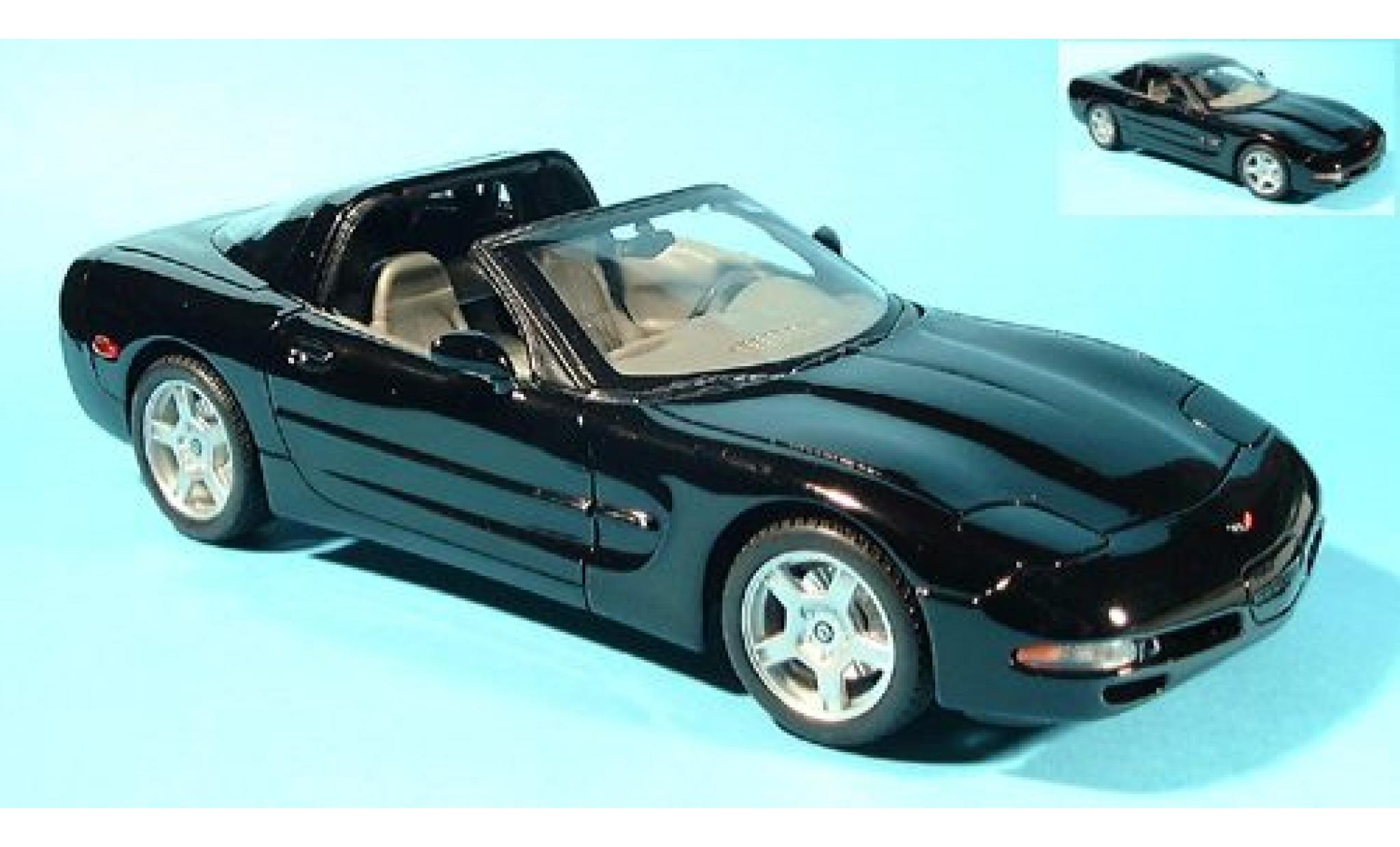Chevrolet Corvette 1/18 Welly Coupe zwart 1999 1:18 modelauto