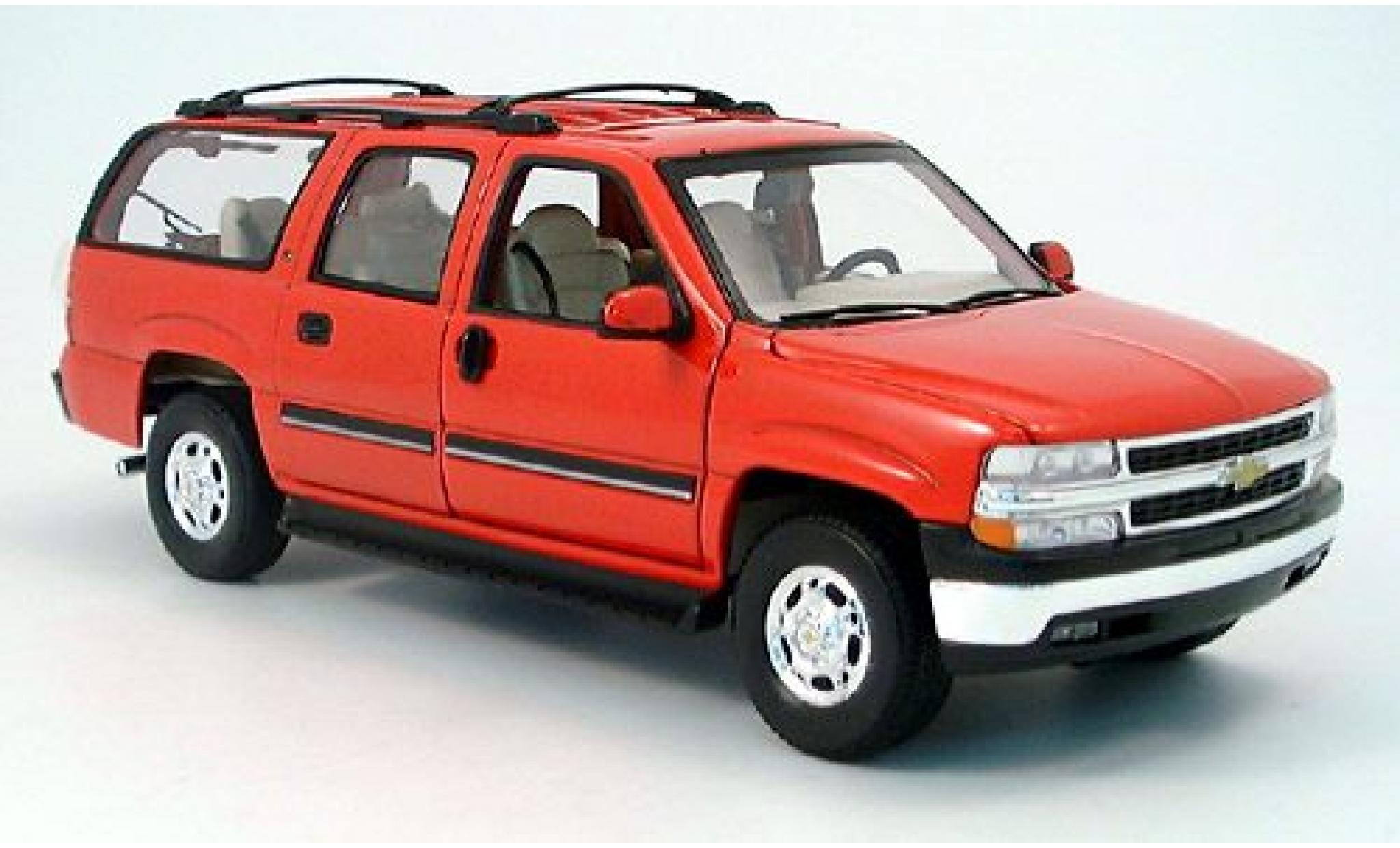 Chevrolet Suburban 1/18 Welly rood 1:18 modelauto