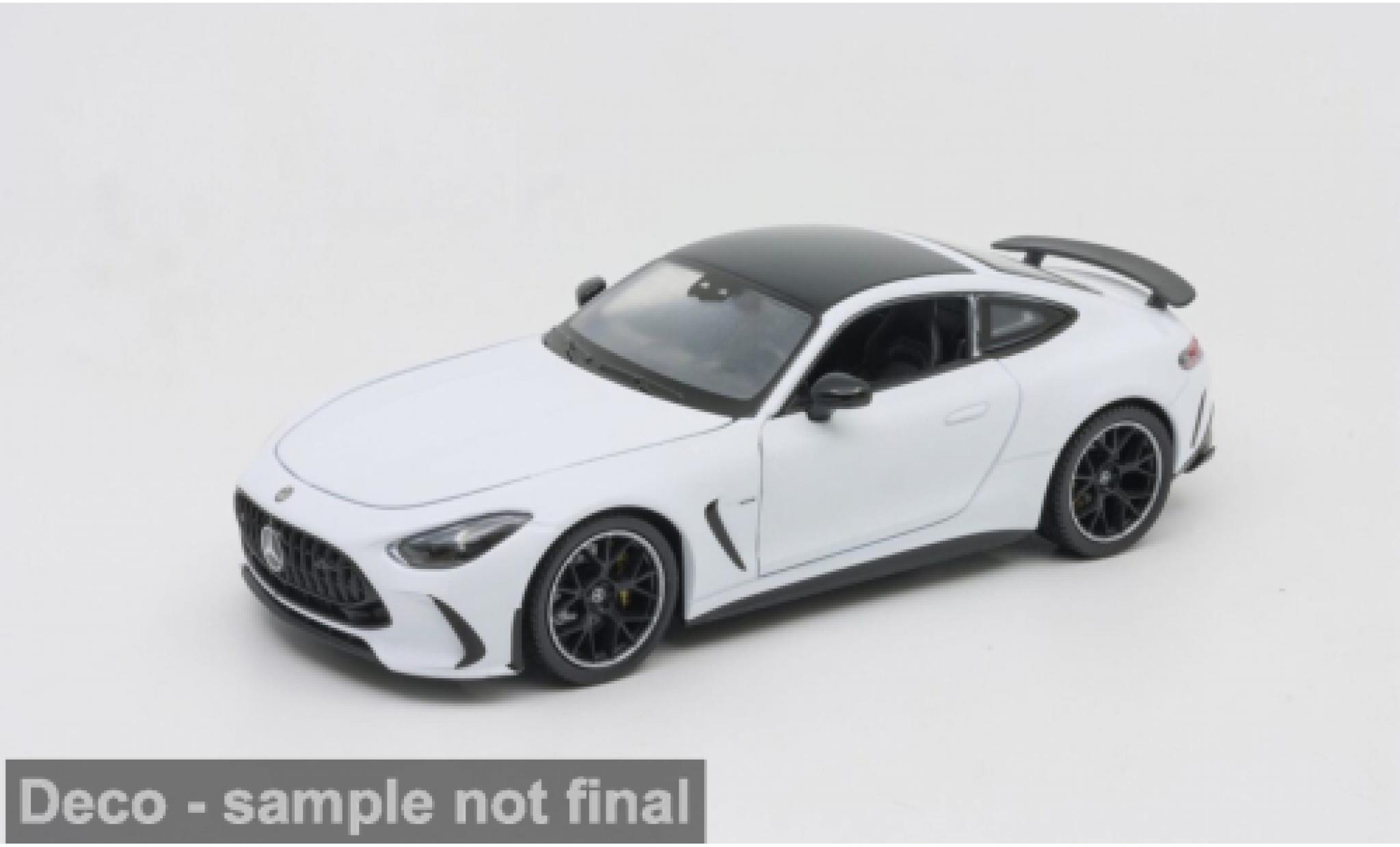 Mercedes AMG GT 1/24 Welly wit/zwart 1:24 modelauto