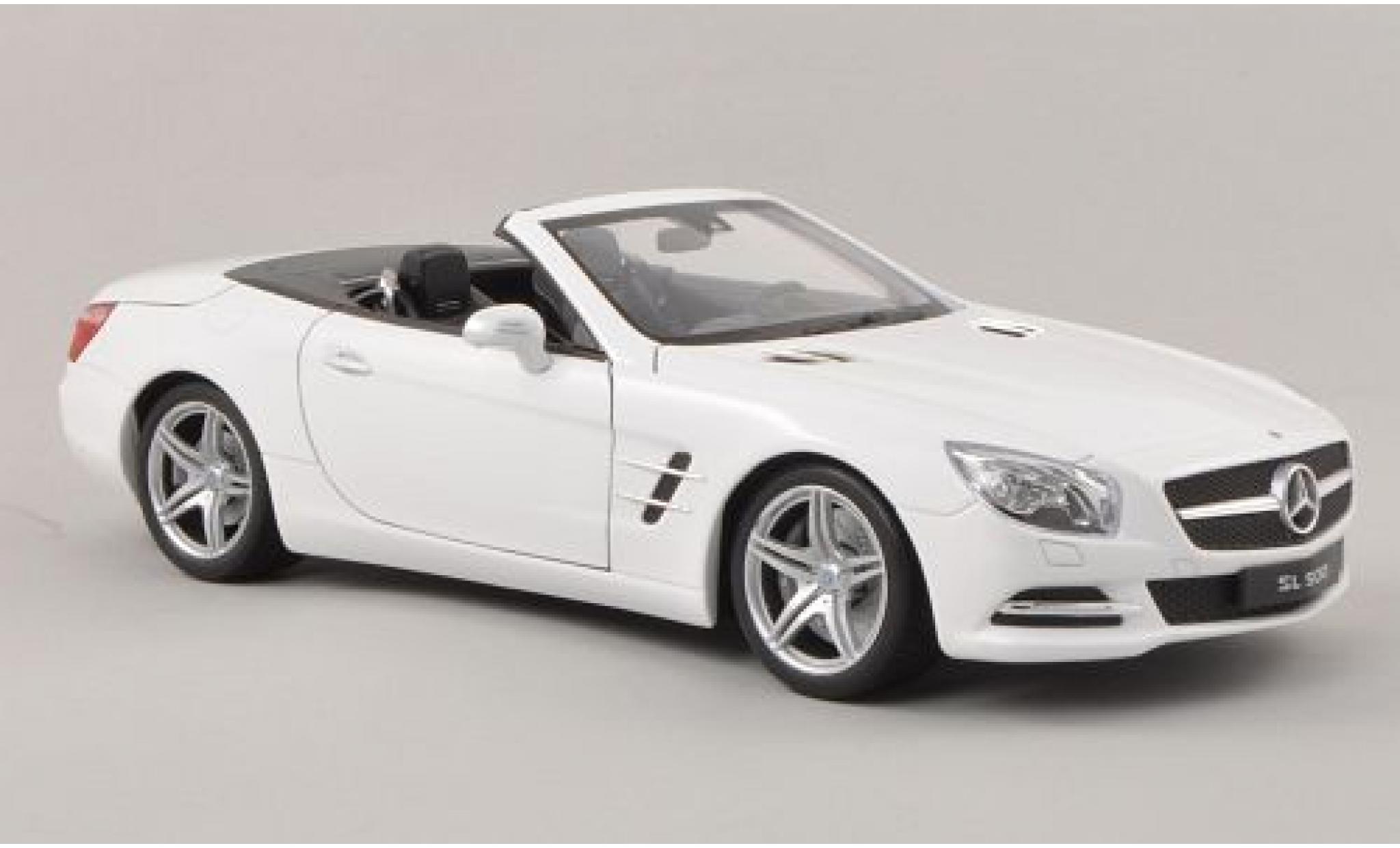 Mercedes Classe SL 1/18 Welly SL 500 (R231) metallic wit 2012 Verdeck ougroen modelauto