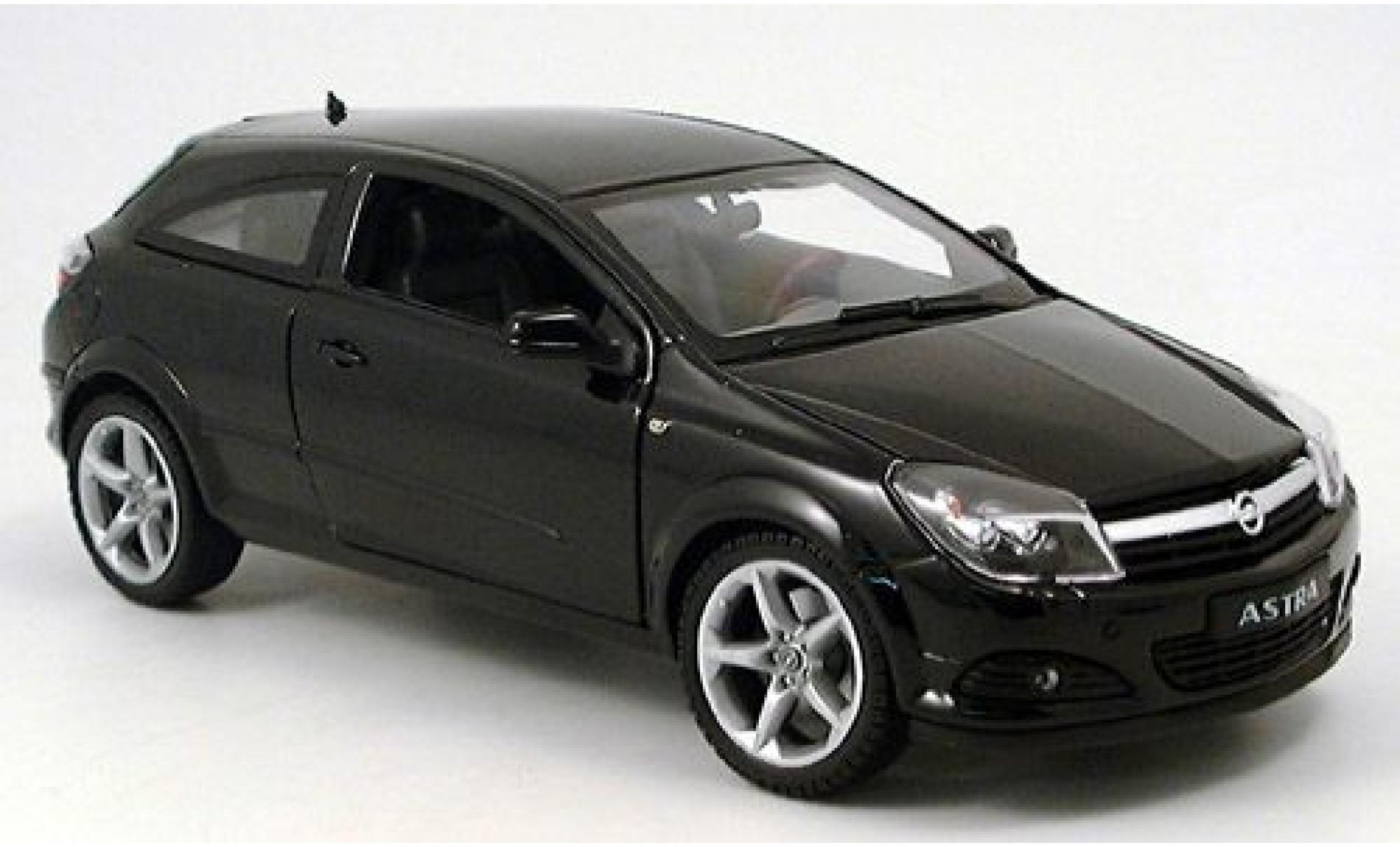 Opel Astra 1/18 Welly GTC zwart 2005 1:18 modelauto