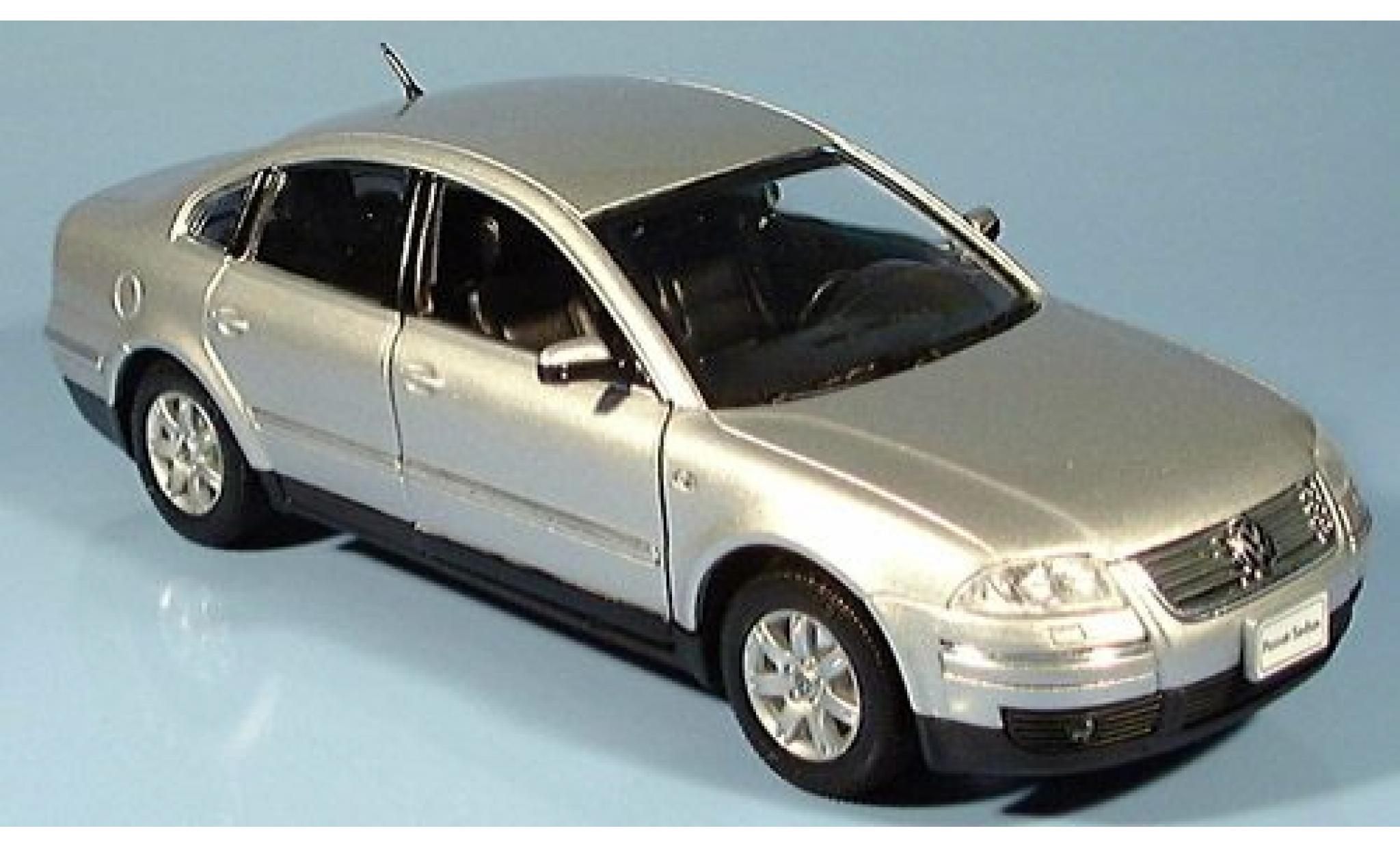 Volkswagen Passat 1/24 Welly Sedan grijs 2001 1:24 modelauto