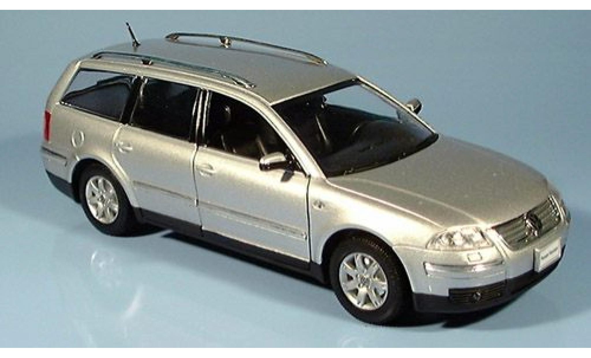 Volkswagen Passat 1/24 Welly Variant grijs 2001 1:24 modelauto