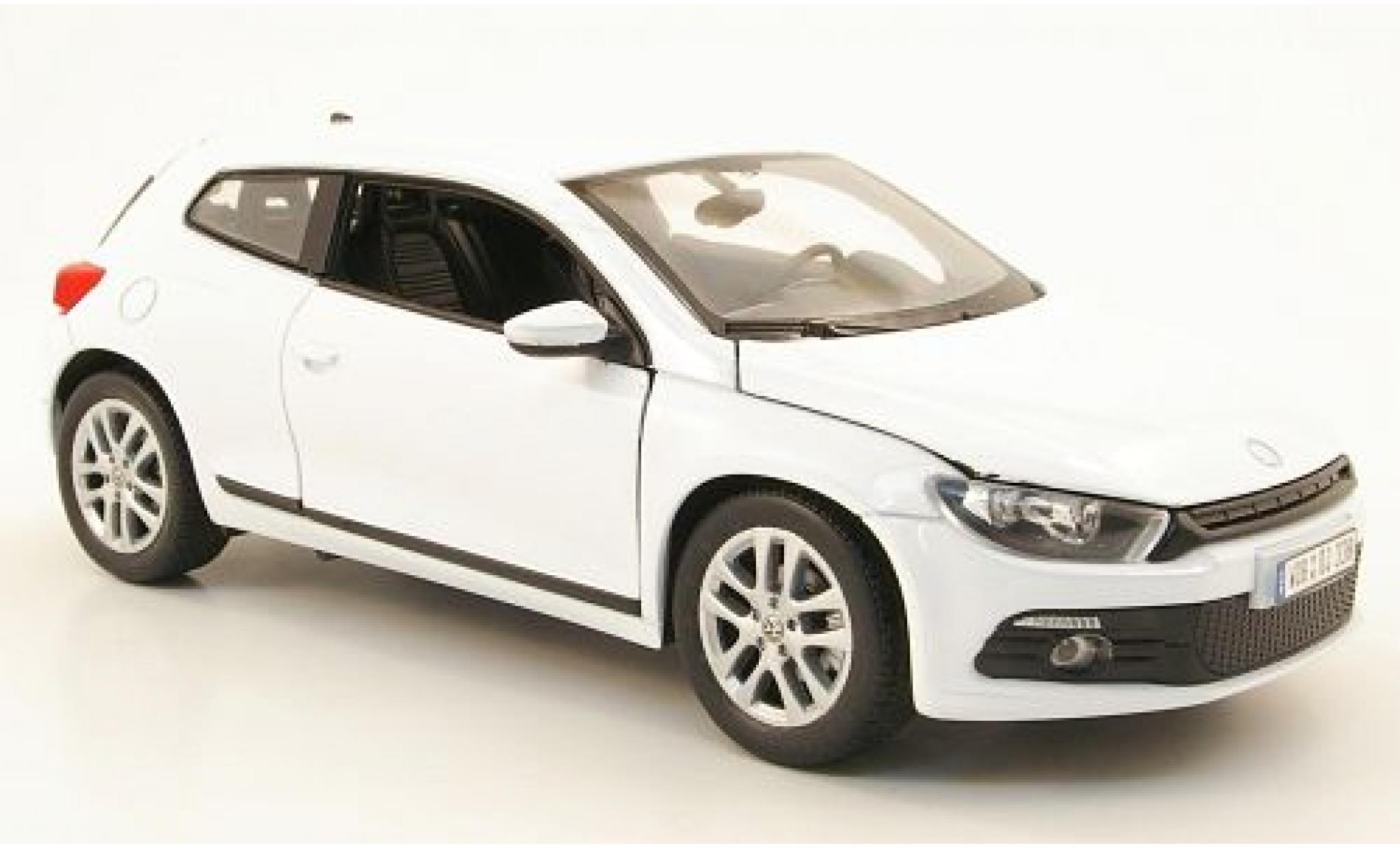 Volkswagen Scirocco 1/24 Welly 3 wit modelauto