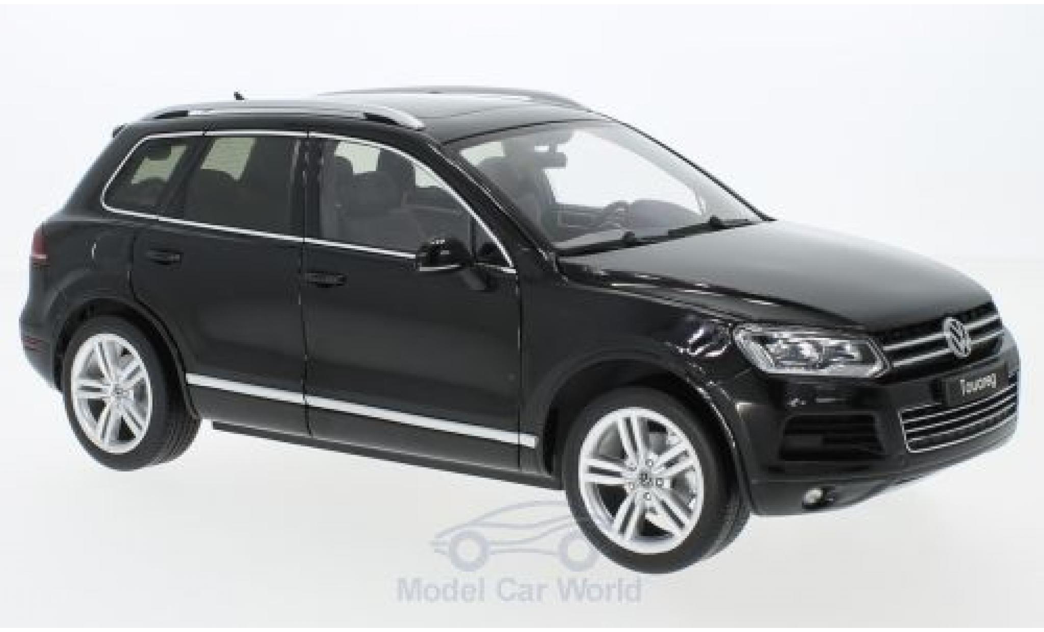 Volkswagen Touareg 1/18 Welly II metallic zwart GTA Edition modelauto