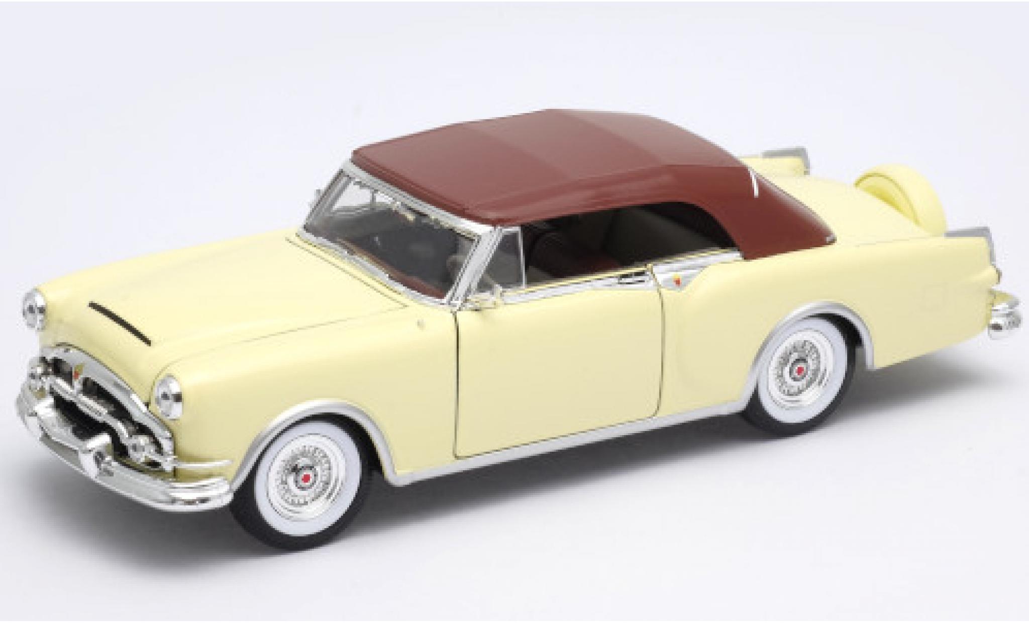 Packard Caribbean 1/24 Welly beige 1953 modelauto