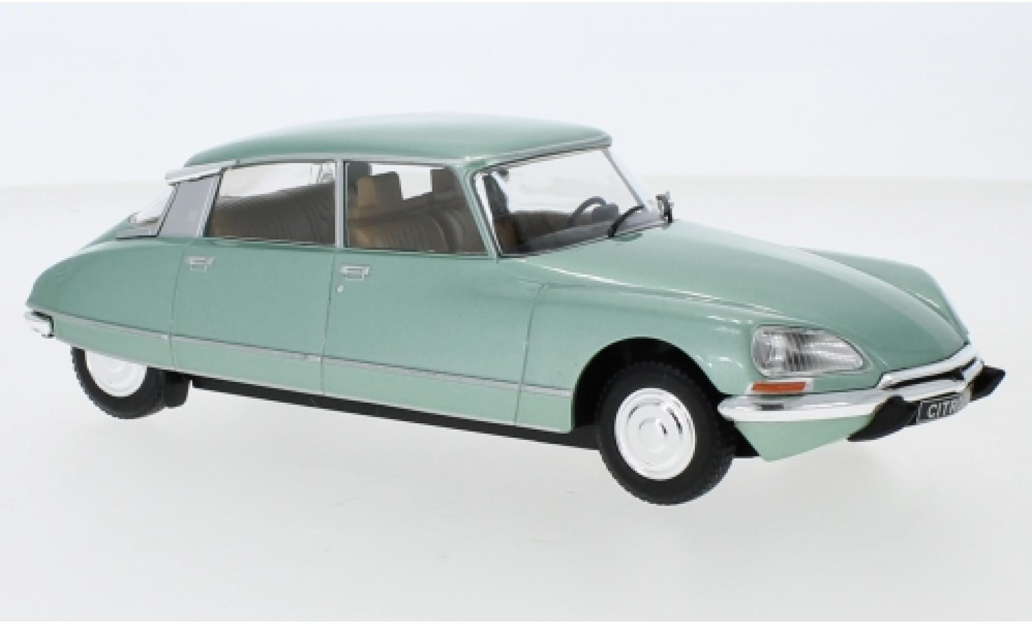 Citroen DS 1/24 WhiteBox 23 Pallas groen 1973 modelauto