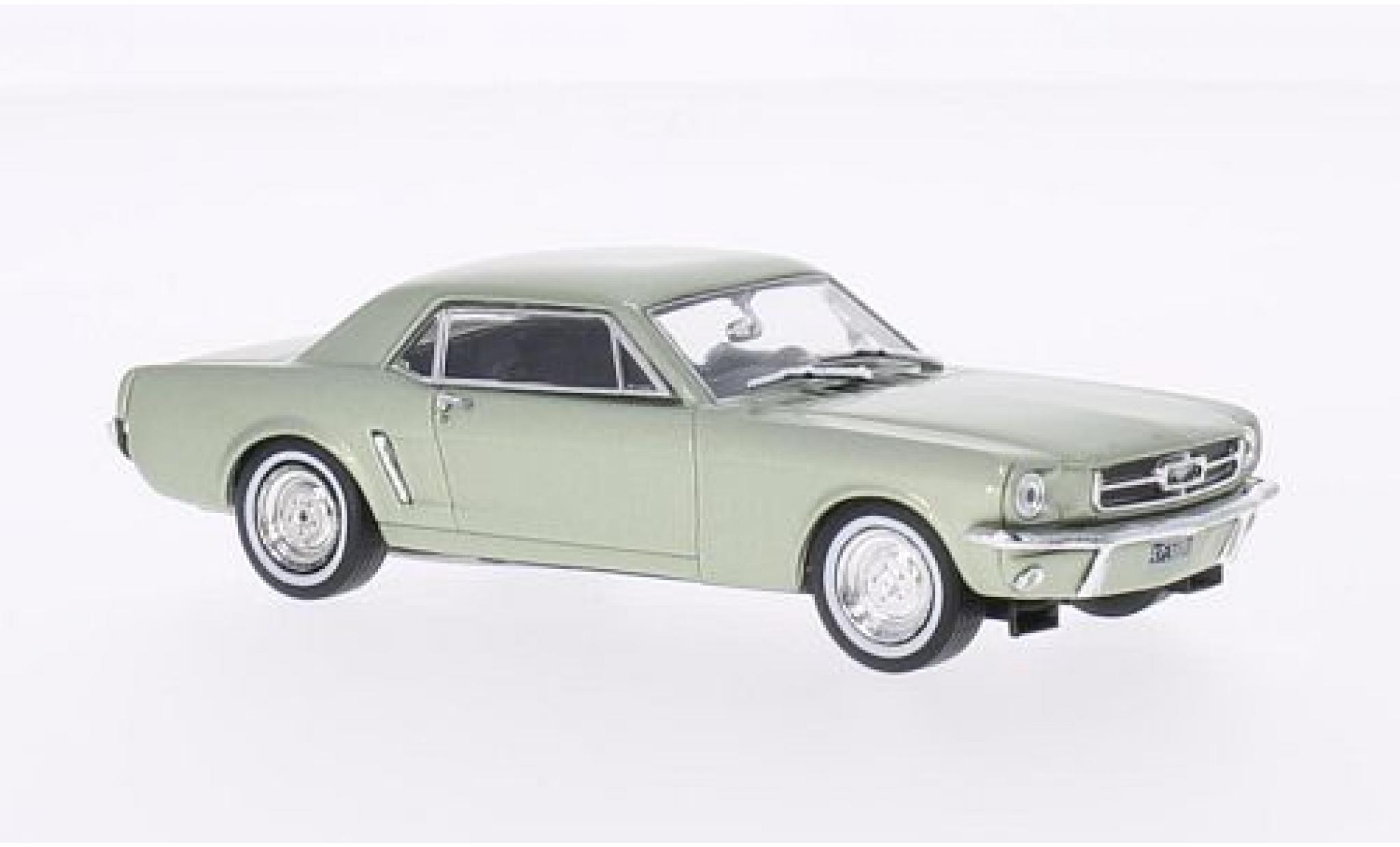 Ford Mustang 1/43 WhiteBox metallic groen 1965 modelauto