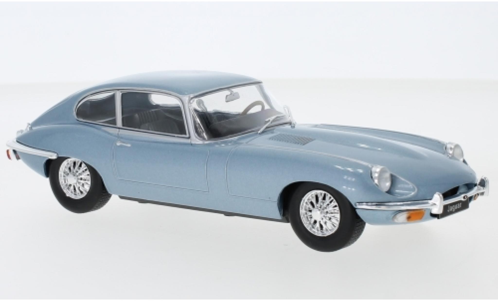 Jaguar E-Type 1/24 WhiteBox metallic blauw modelauto