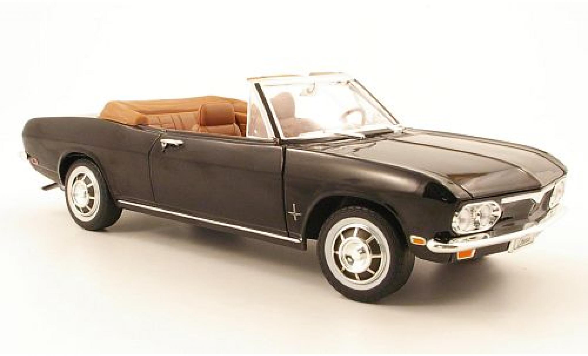 Chevrolet Corvair 1/18 Yat Ming Monza Cabriolet zwart 1969 modelauto