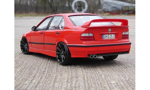 Bmw 318 tuning 1/18 Ut Models E36 is rood jantes M3 E92 et swap moteur M3 E36 modelauto