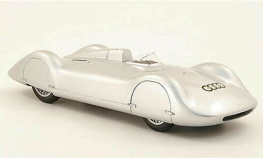 Auto Union Typ C course 1/18 Revell 1937 modelauto
