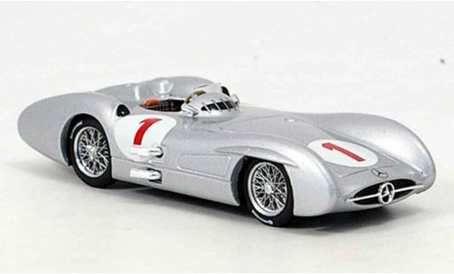 Mercedes W 196 Base 1/43 Brumm C No.1 J.M.Fangio GP Groot-Brittanni&Atilde;&laquo; 1954 modelauto