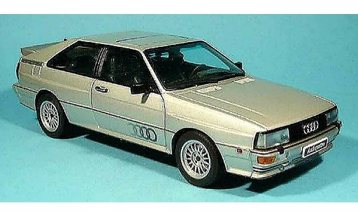 Audi Quattro coupe 1/18 Autoart grijs beige 1988 modelauto