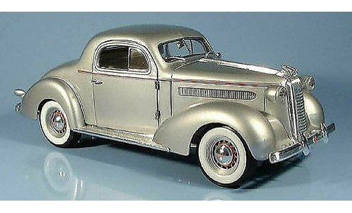 Pontiac De Luxe Base 1/18 Signature grijs 1936 modelauto