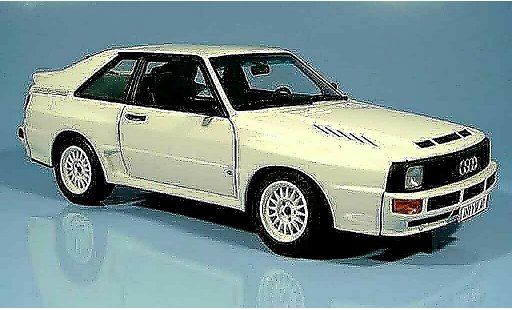 Audi Sport Quattro coupe 1/18 Autoart swb wit 1984 modelauto