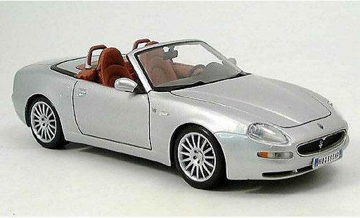 Maserati GT Spyder Base 1/18 Maisto grijs 2004 modelauto