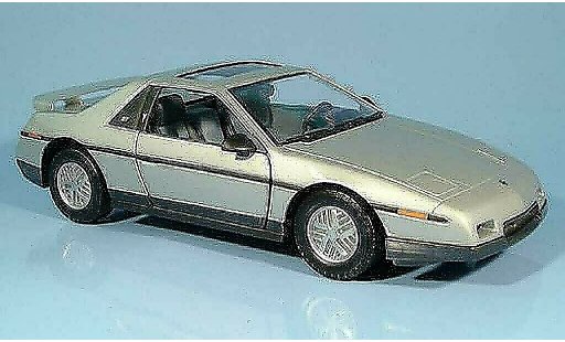 Pontiac Fiero GT 1/18 Yat Ming grijs 1985 modelauto