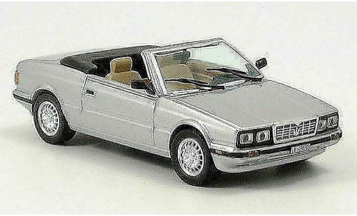 Maserati Biturbo Spyder 1/43 IXO grijs 1985 modelauto
