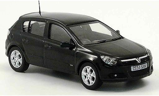 Opel Astra Base 1/43 Vanguards groen modelauto