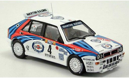 Lancia Delta HF Integrale 1/43 IXO Martini Racing No. 4 1992 modelauto