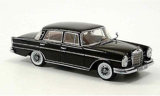Mercedes 300 Base 1/43 Spark (W 112) zwart modelauto
