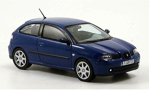 Seat Ibiza Base 1/43 IXO blauw modelauto