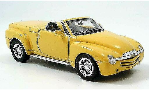 Chevrolet SSR pickup 1/43 Spark geel 2005 modelauto