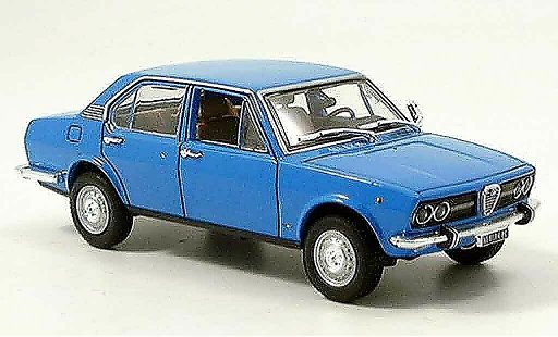 Alfa Romeo Alfetta 1.8 1/43 Norev blauw 1972 modelauto
