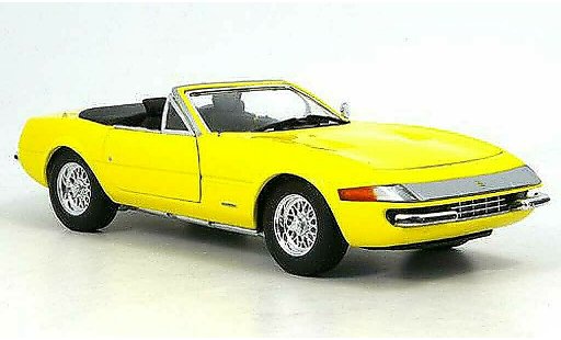 Ferrari 365 GTS/4 1/18 Hot Wheels daytona geel modelauto
