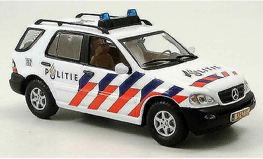 Mercedes Classe M Base 1/43 IXO politie Holland 2003 modelauto