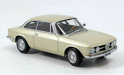 Alfa Romeo 1750 gtv 1/43 Autoart beige 1967 modelauto