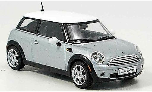 Mini Cooper D 1/43 Autoart grijs 2006 modelauto