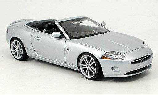 Jaguar XK Cabriolet 1/18 Autoart grijs 2006 modelauto