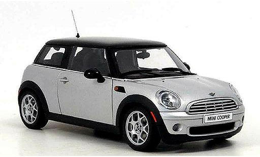 Mini Cooper D 1/18 Autoart grijs zwart modelauto