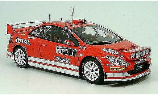 Peugeot 307 WRC 1/18 Autoart no.7 total rallye Duitsland 2005 modelauto