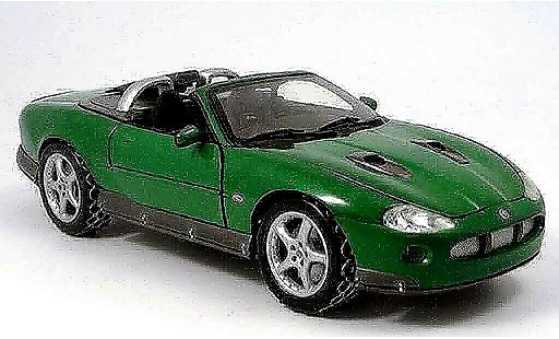 Jaguar XKR Base 1/18 Ertl roadster james bond collection groen modelauto